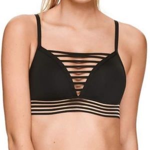 VS Pink Ultimate Ladder Front Sports Bra Black Bralette Racerback